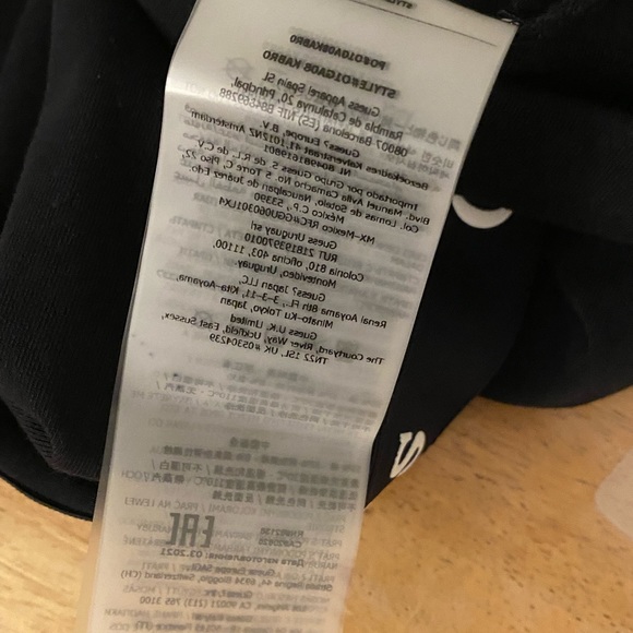 Women’s athletic Guess racer stripe leggings. NWT - Picture 8 of 10